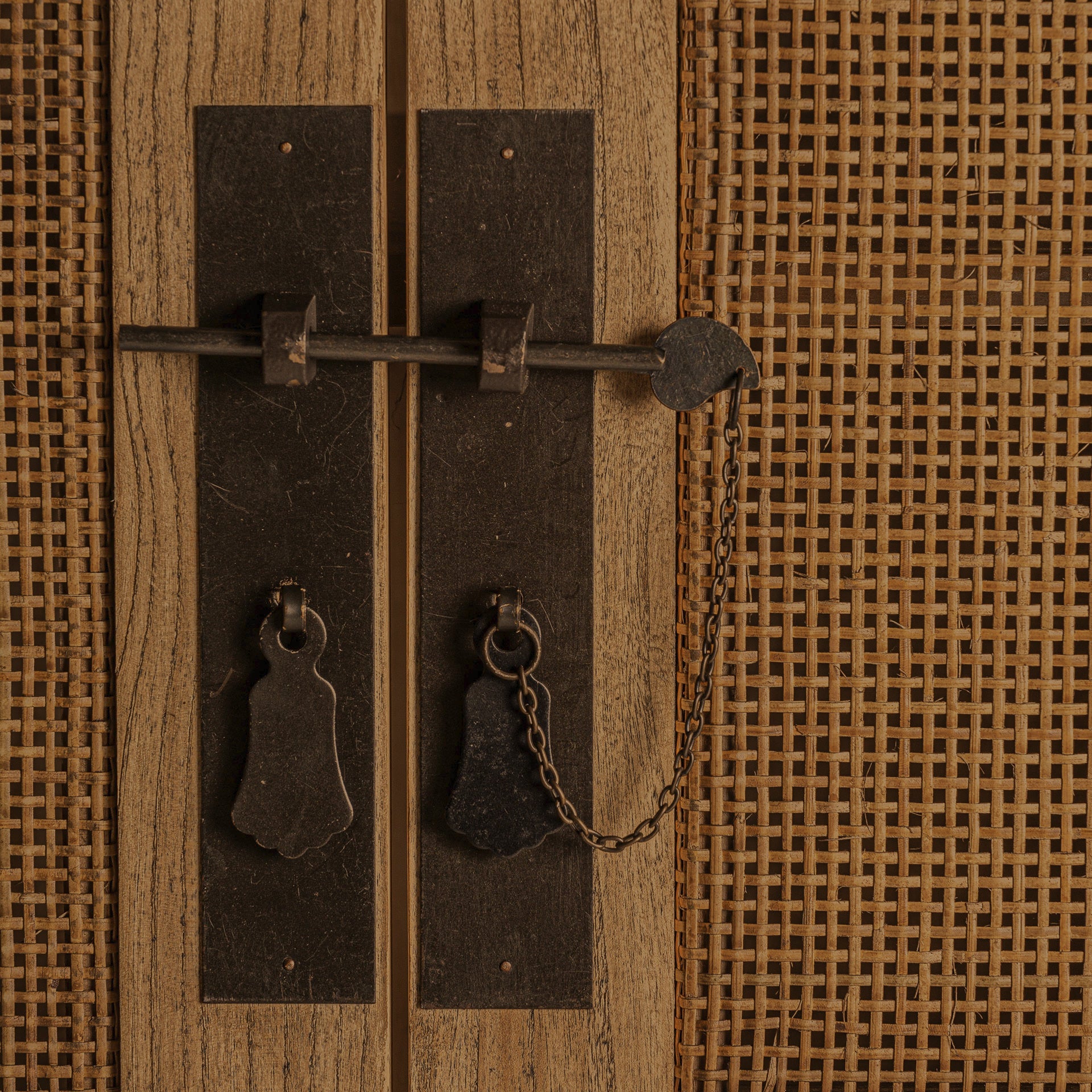 GIFHORN WARDROBE